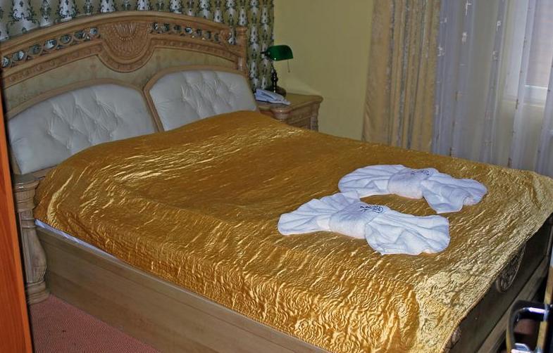 Hotel Adria Pristina Rum bild